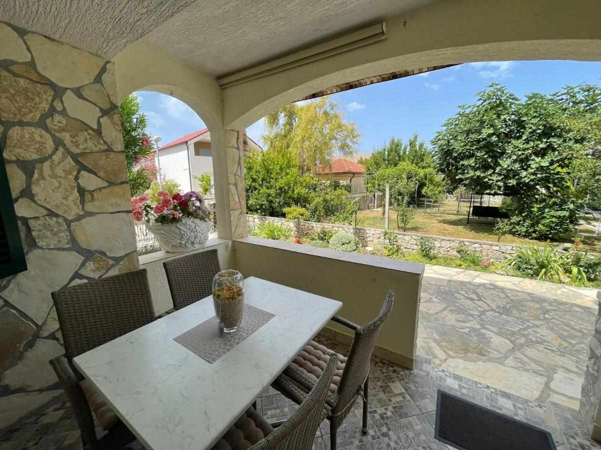 Apartman Veronika Vrsi Dış mekan fotoğraf
