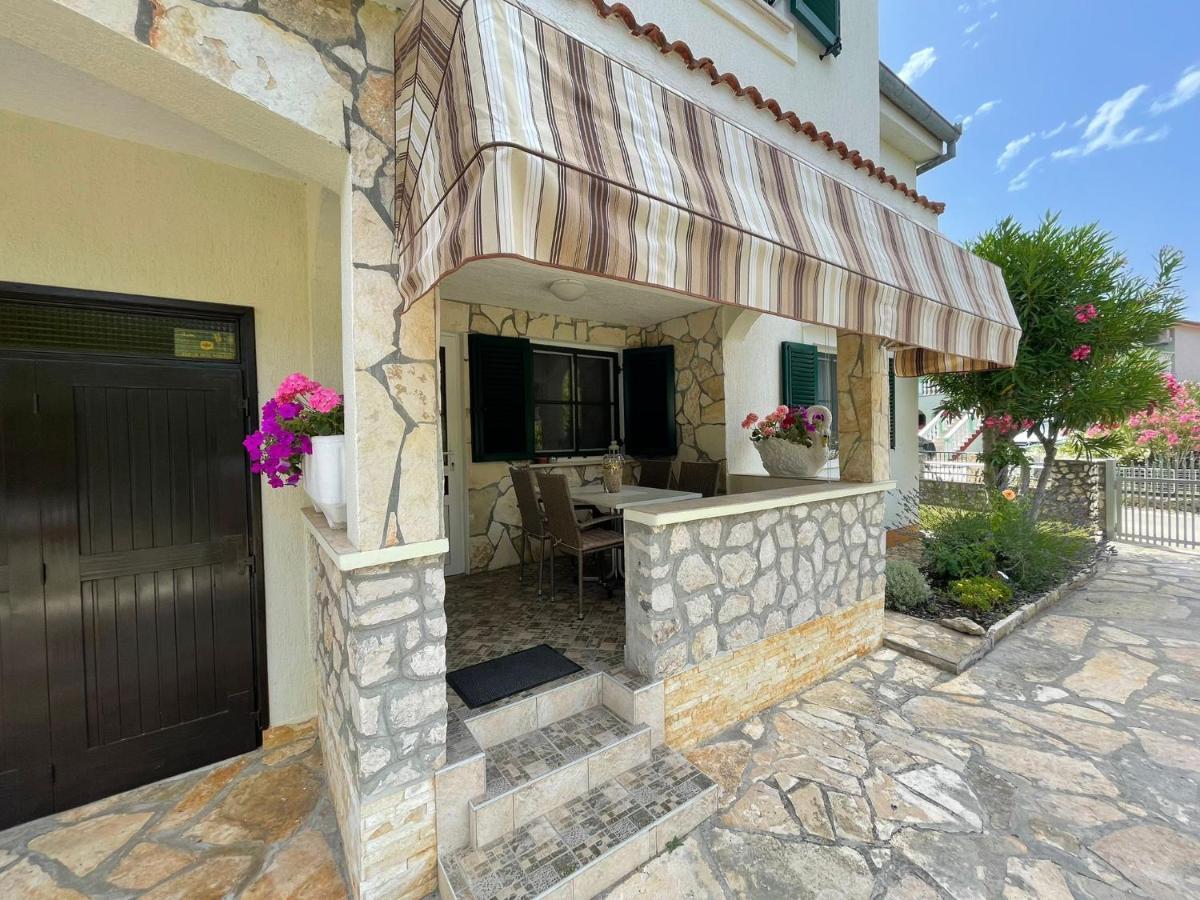 Apartman Veronika Vrsi Dış mekan fotoğraf