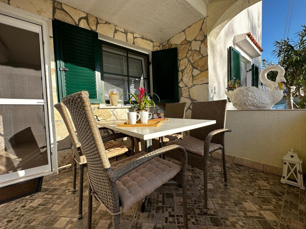 Apartman Veronika Vrsi Dış mekan fotoğraf