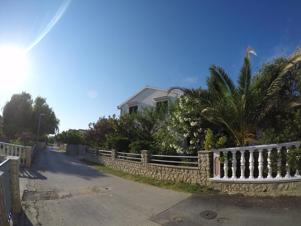 Apartman Veronika Vrsi Dış mekan fotoğraf