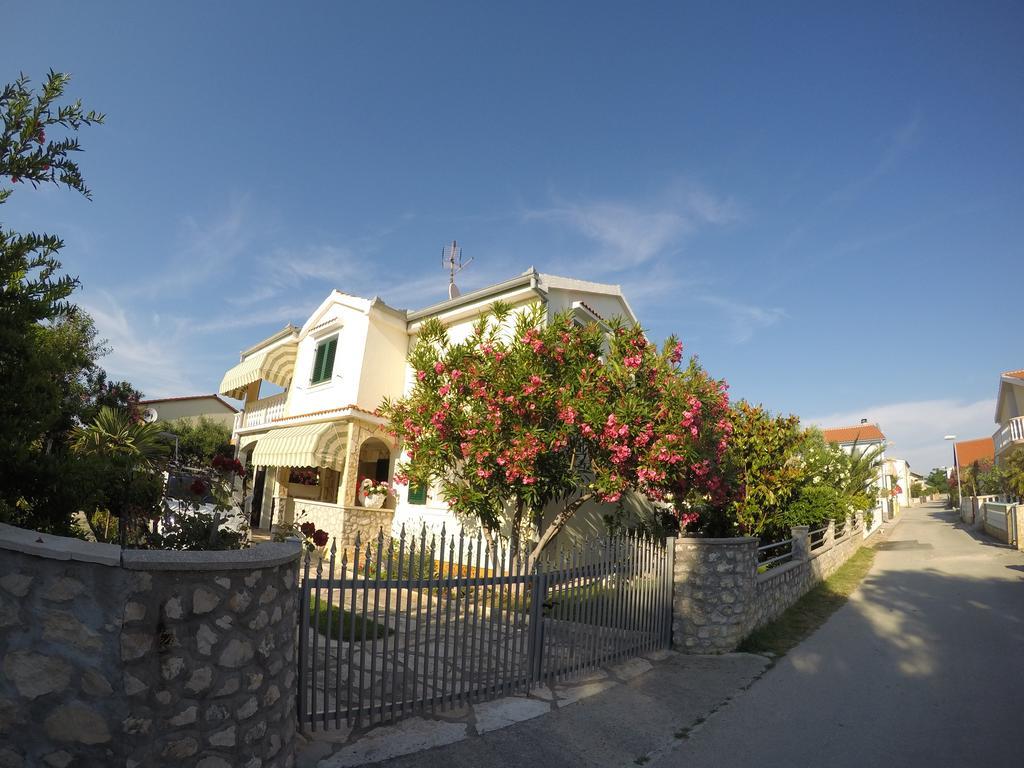 Apartman Veronika Vrsi Dış mekan fotoğraf