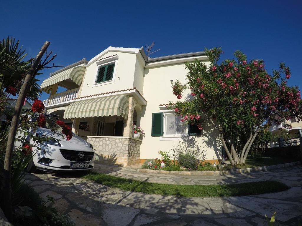 Apartman Veronika Vrsi Dış mekan fotoğraf